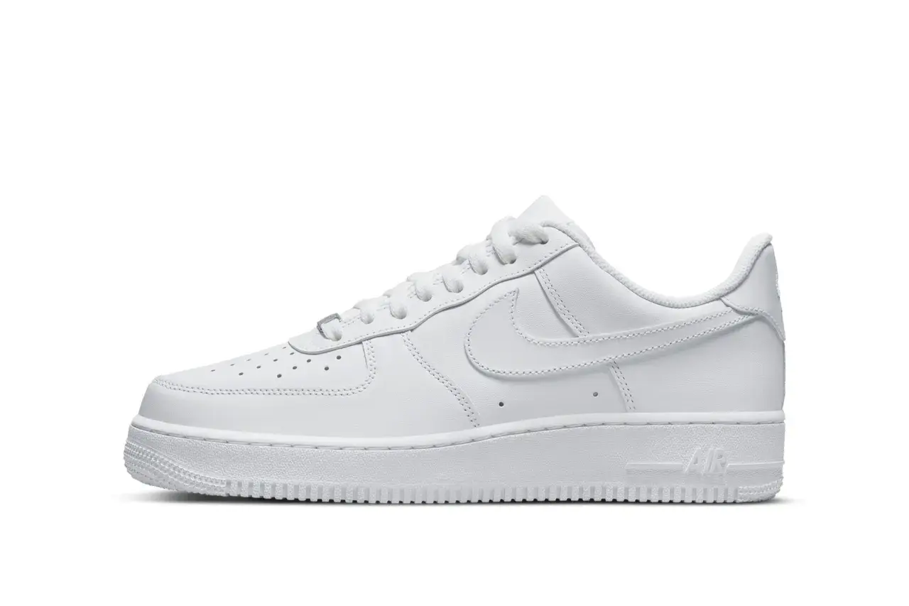 Nike Air Force 1 – Blanc Intemporel thumbnail