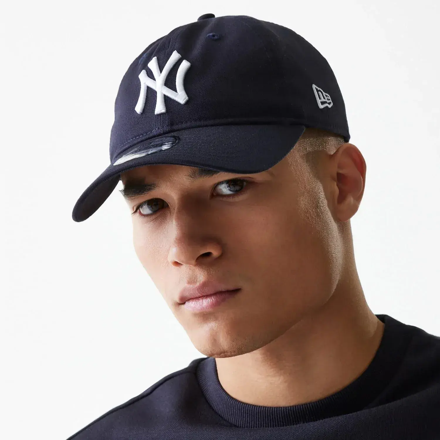 Casquette New Era League Essential 9TWENTY – New York Yankees – Navy thumbnail