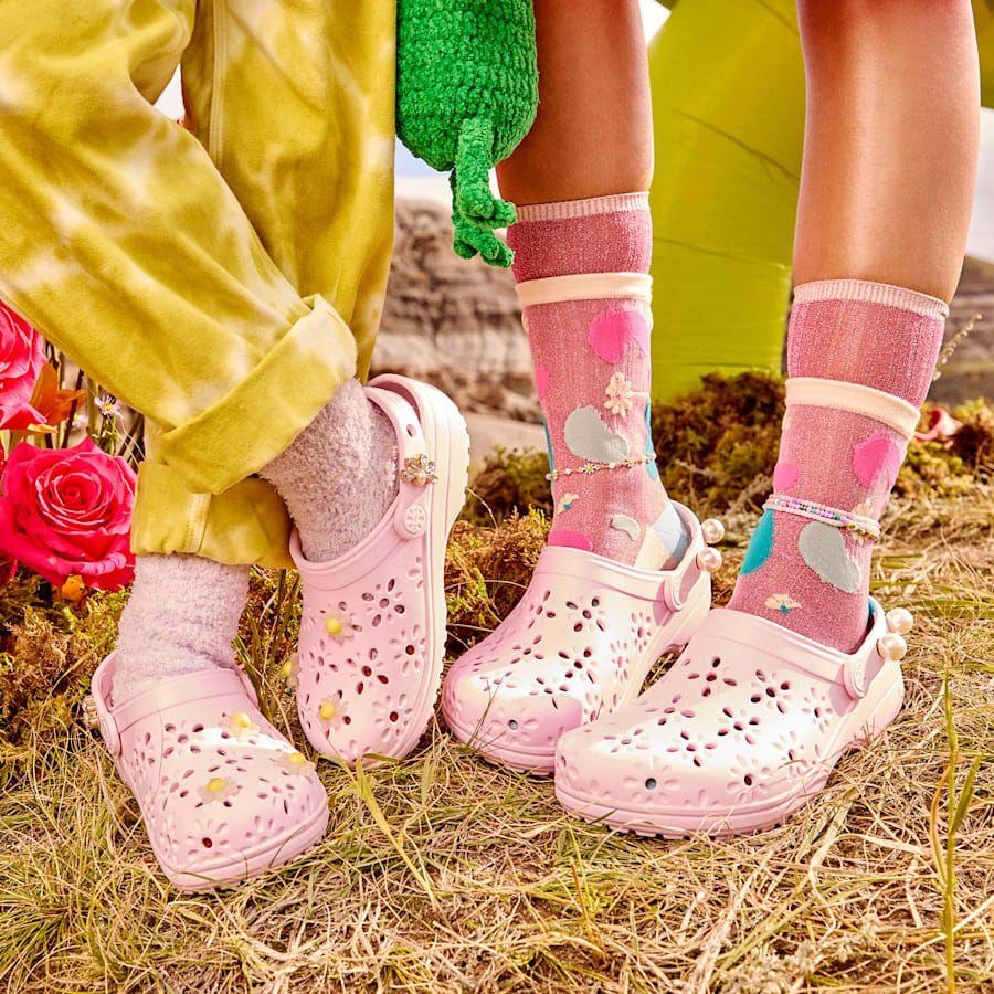 Crocs Classic Floral Cut-Out – Rose thumbnail