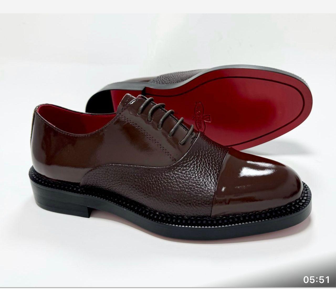 JM Weston – Chaussures Classiques en Cuir Brun