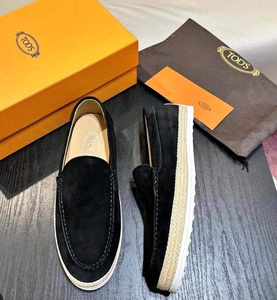 Chaussures Tod’s Slip-On Sans Lacets – Élégance et Confort  thumbnail