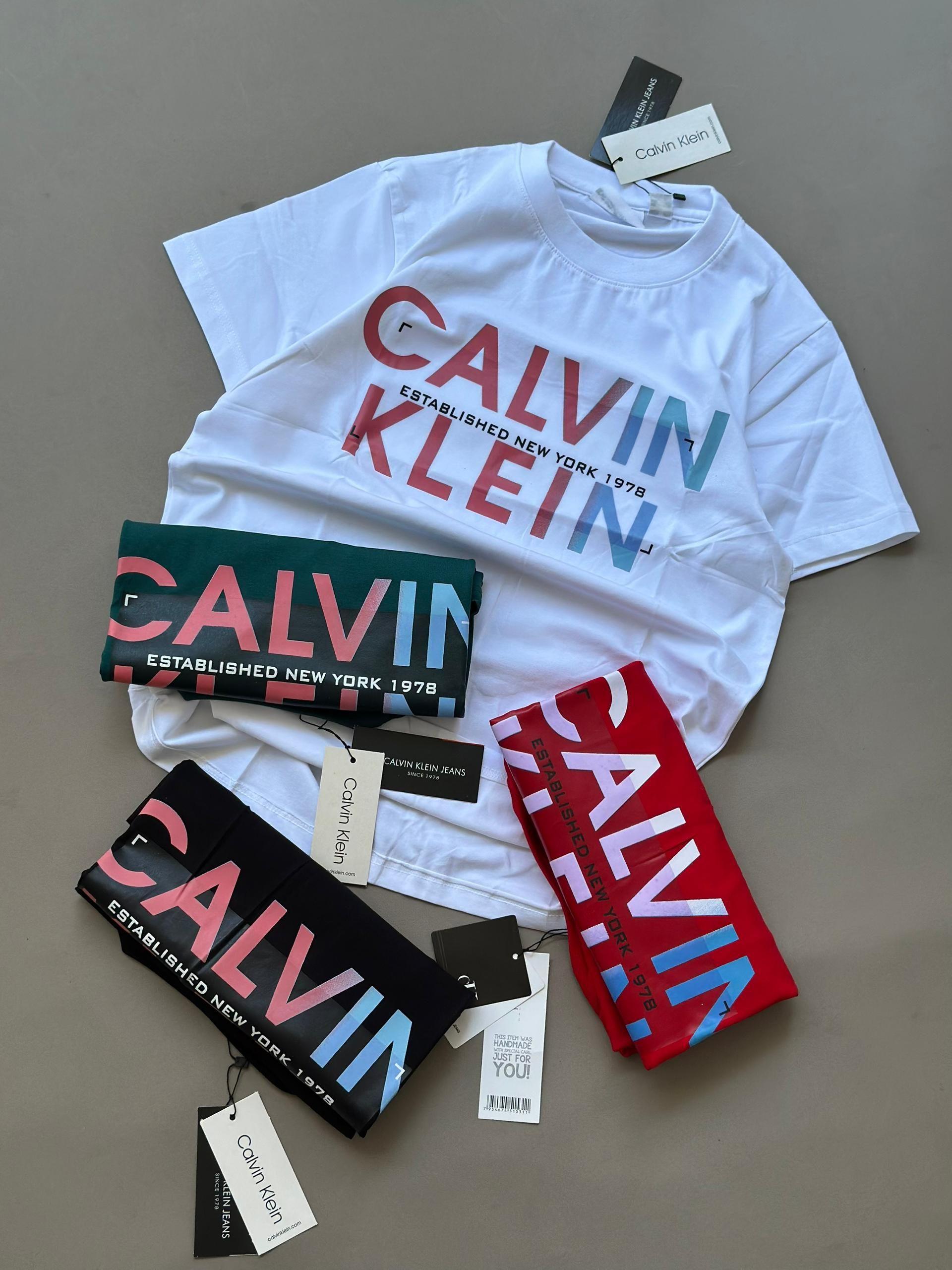 T-shirt Calvin Klein thumbnail
