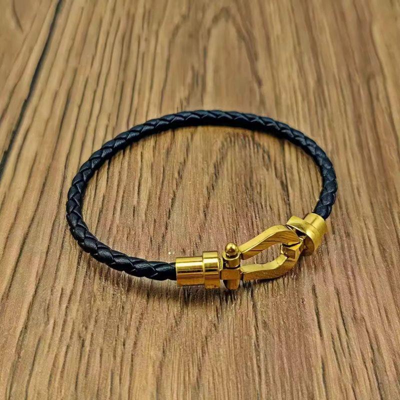 Bracelet en Cuir avec boucle en Acier Inoxydable thumbnail
