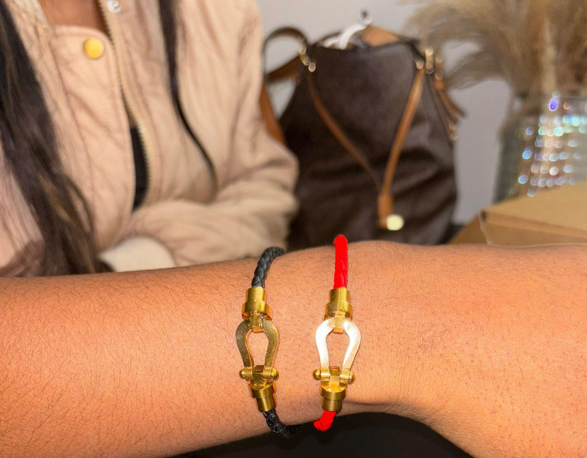 Bracelet en Cuir avec boucle en Acier Inoxydable thumbnail