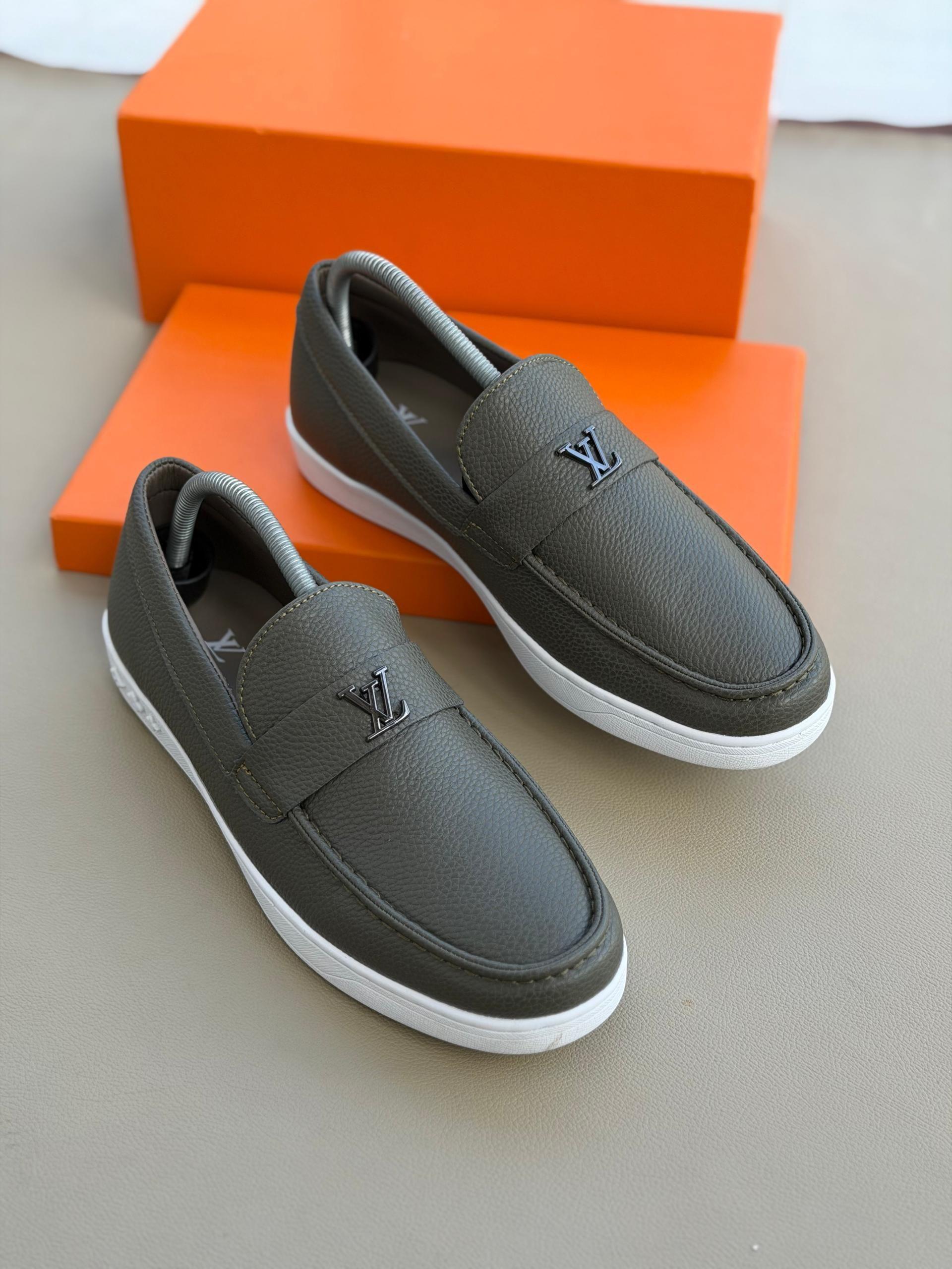 Loafers Louis Vuitton – Mocassins Homme Luxe thumbnail