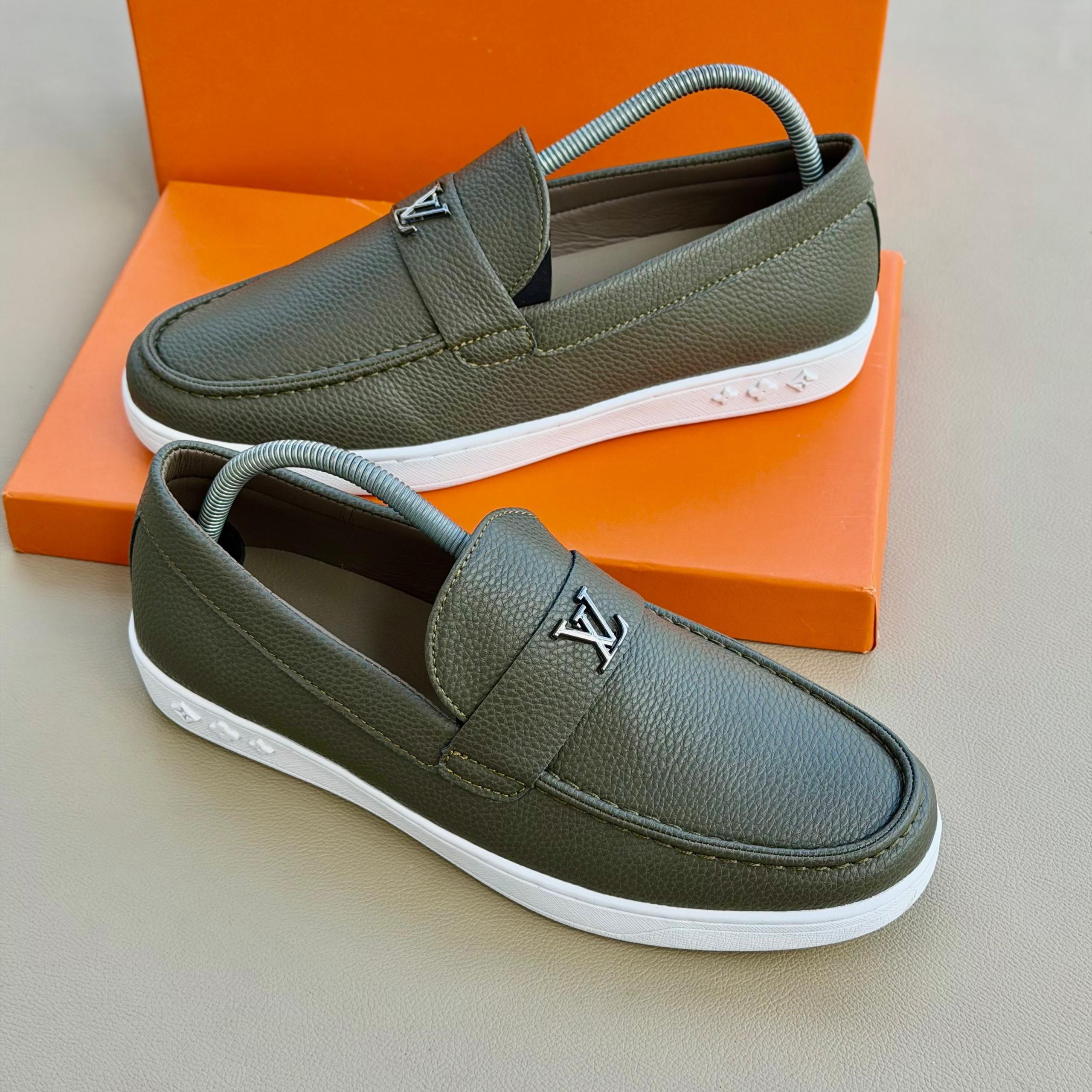 Loafers Louis Vuitton – Mocassins Homme Luxe thumbnail