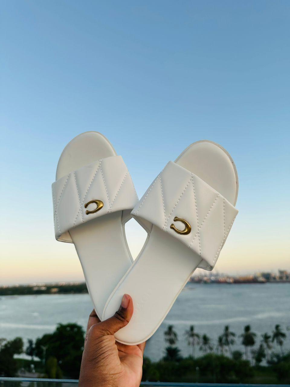 Mules Plates Coach pour Femme  thumbnail