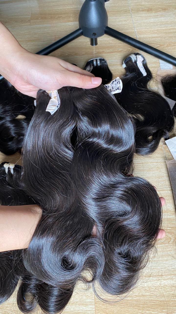 Perruque Body Wave Vietnamienne 14” thumbnail