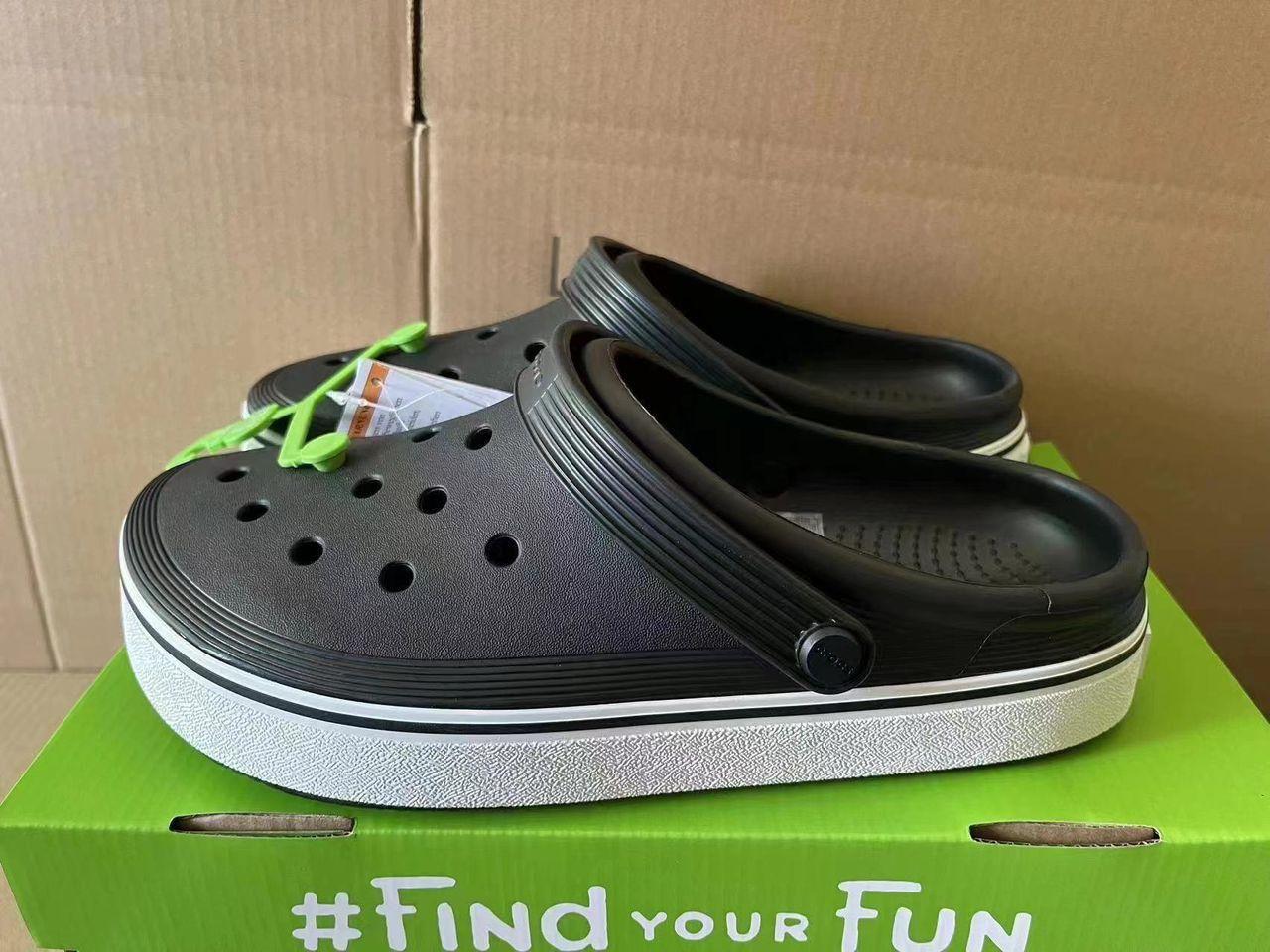 Crocs Relax – Simplicité & Confort au quotidien thumbnail