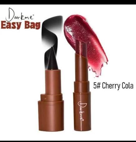 Dark Me Easy Bag Lip Cherry Cola – Rouge à Lèvres thumbnail