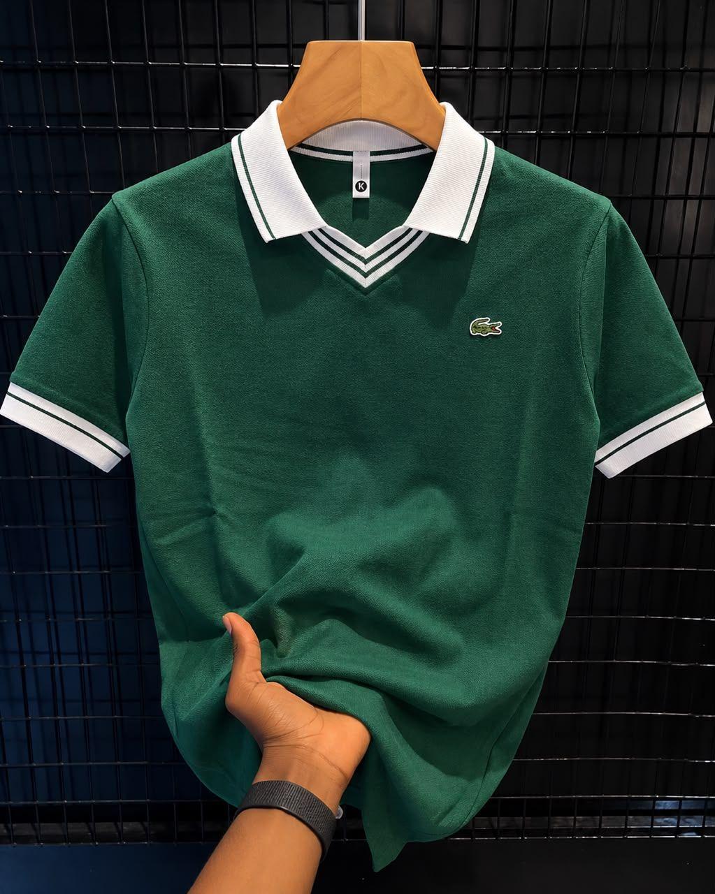 Polo Lacoste col V à rayures – Vert