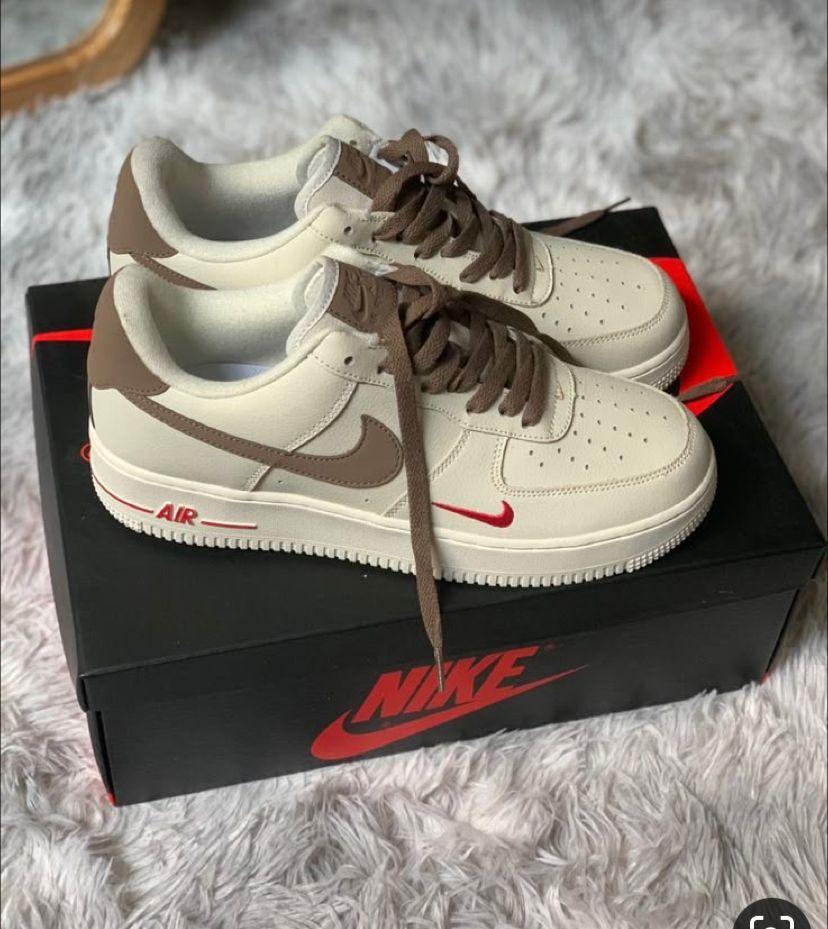 Nike Air Force 1 – Édition White & Brown