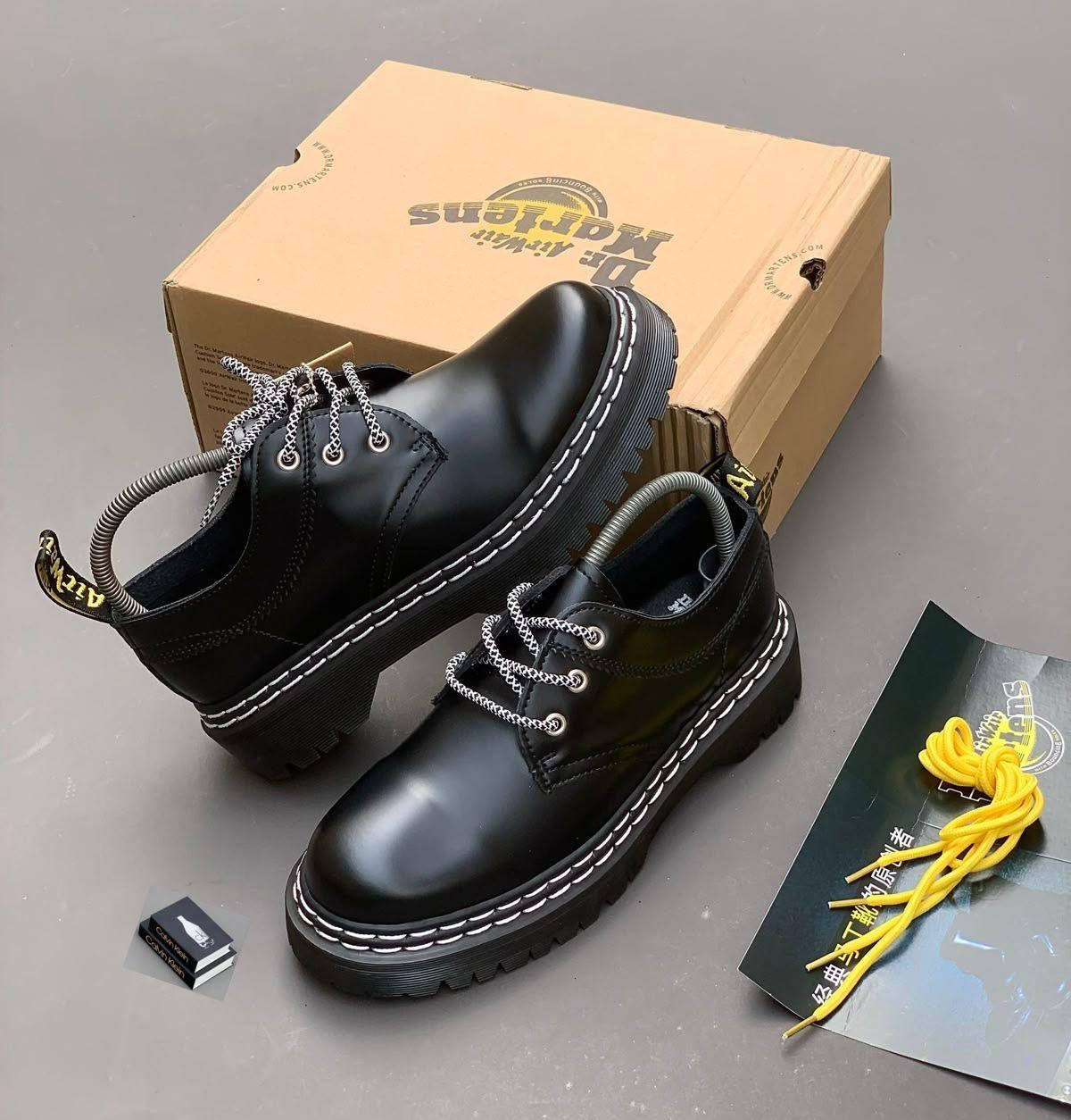 Chaussures Dr. Martens